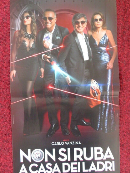 NON SI RUBA A CASA DEI LADRI ITALIAN LOCANDINA (26.5"x12.5") POSTER 2016 Movie posters