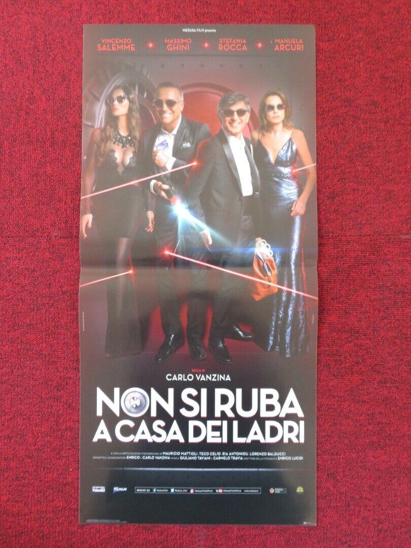 NON SI RUBA A CASA DEI LADRI ITALIAN LOCANDINA (26.5"x12.5") POSTER 2016 Rendezvous Cinema Movie posters