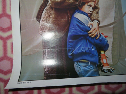 NOWHERE TO HIDE US ONE SHEET ROLLED POSTER AMY MADIGAN 1987 Movie posters