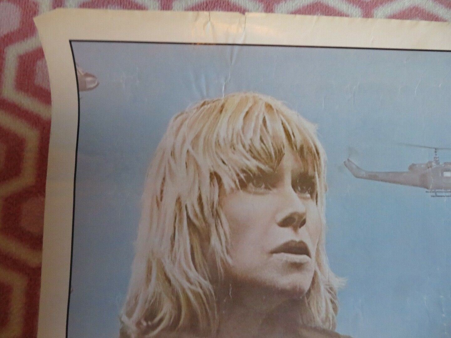 NOWHERE TO HIDE US ONE SHEET ROLLED POSTER AMY MADIGAN 1987 Movie posters