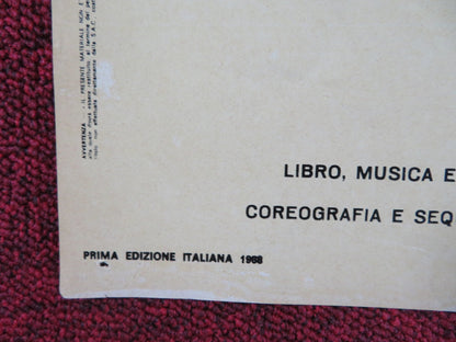 OLIVER! - B ITALIAN FOTOBUSTA POSTER OLIVER REED RON MOODY HARRY SECOMBE 1968 Rendezvous Cinema Movie posters