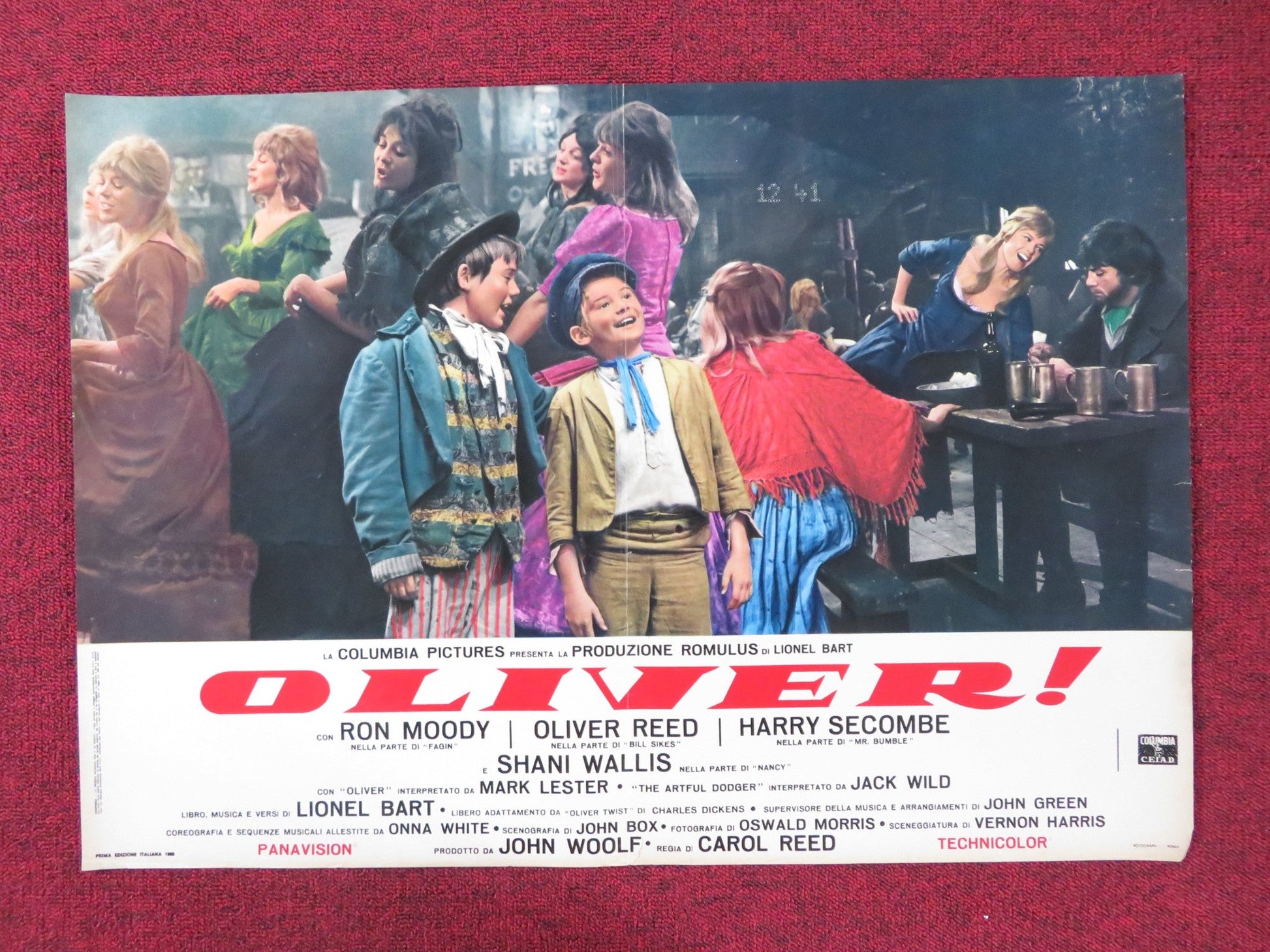 OLIVER! - D ITALIAN FOTOBUSTA POSTER OLIVER REED RON MOODY HARRY SECOMBE 1968 Rendezvous Cinema Movie posters