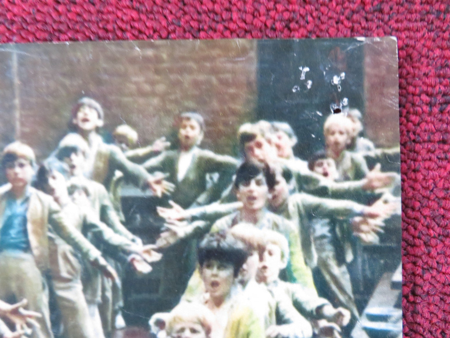 OLIVER! - G ITALIAN FOTOBUSTA POSTER OLIVER REED RON MOODY HARRY SECOMBE 1968 Rendezvous Cinema Movie posters