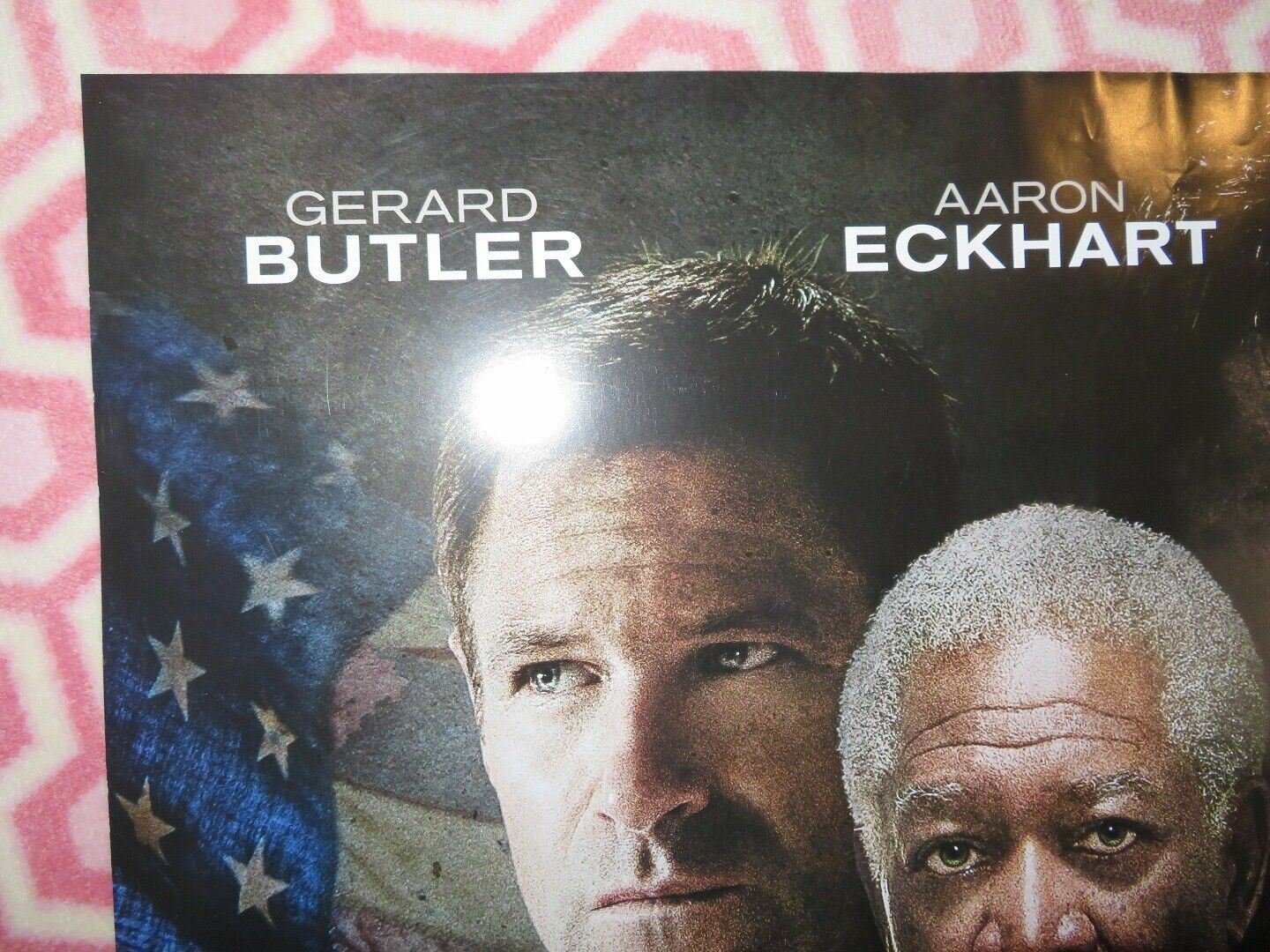 OLYMPUS HAS FALLEN US ONE SHEET ROLLED POSTER GERARD BUTLER MORGAN FREEMAN 2013 - Rendezvous Cinema