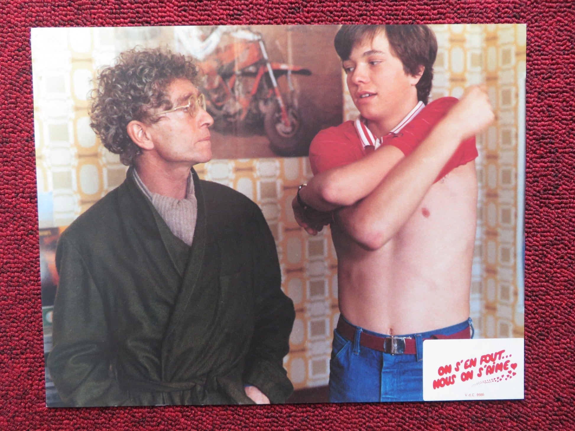 ON S'EN FOUT NOUS ON S'AIME - G FRENCH LOBBY CARD ARIEL BESSE DIDIER CLERC 1982 Rendezvous Cinema Movie posters