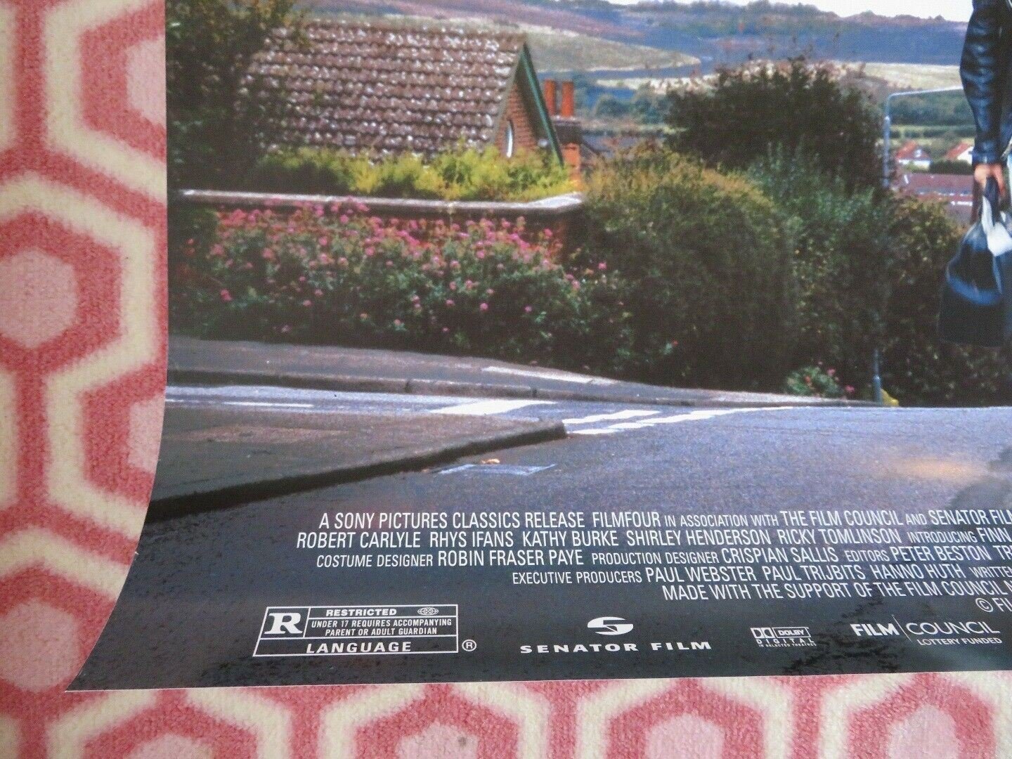 ONCE UPON A TIME IN THE MIDLANDS US ONE SHEET ROLLED POSTER ROBERT CRNYS 2002 Movie posters