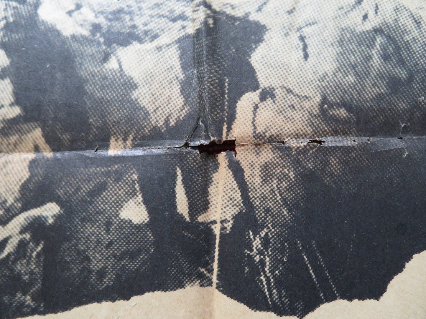 ONE MINUTE TO ZERO FOLDED MEXICAN POSTER ROBERT MITCHUM ANN BLYTH 1952 Rendezvous Cinema Movie posters