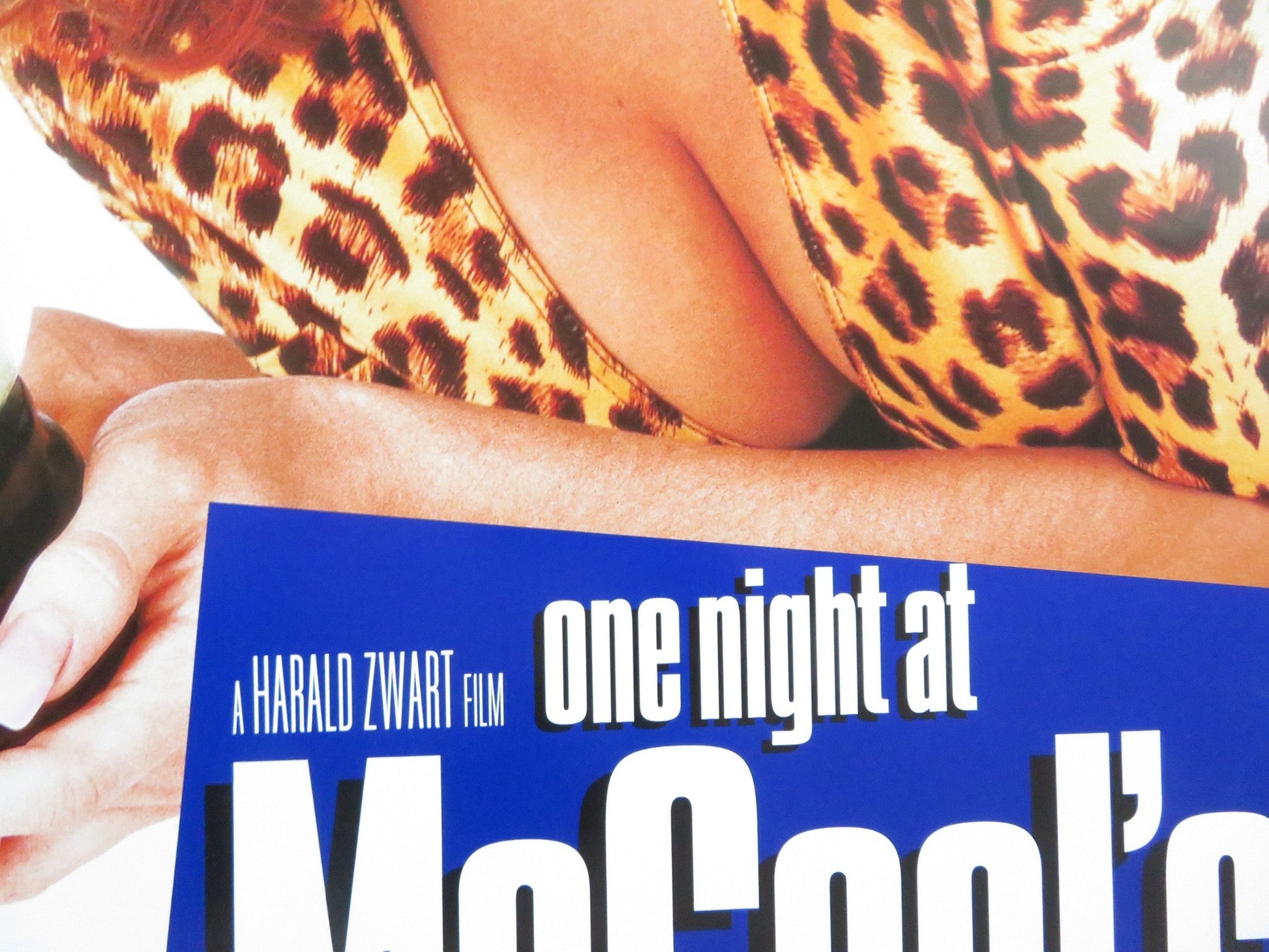 ONE NIGHT AT MCCOOL'S US ONE SHEET ROLLED POSTER MATT DILLON LIV TYLER 2001 Rendezvous Cinema Movie posters