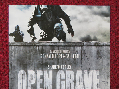 OPEN GRAVE ITALIAN LOCANDINA POSTER SHARLTO COPLEY THOMAS KRETSCHMANN 2013 Rendezvous Cinema Movie posters
