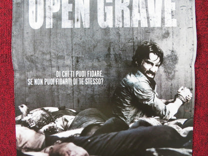 OPEN GRAVE ITALIAN LOCANDINA POSTER SHARLTO COPLEY THOMAS KRETSCHMANN 2013 Rendezvous Cinema Movie posters