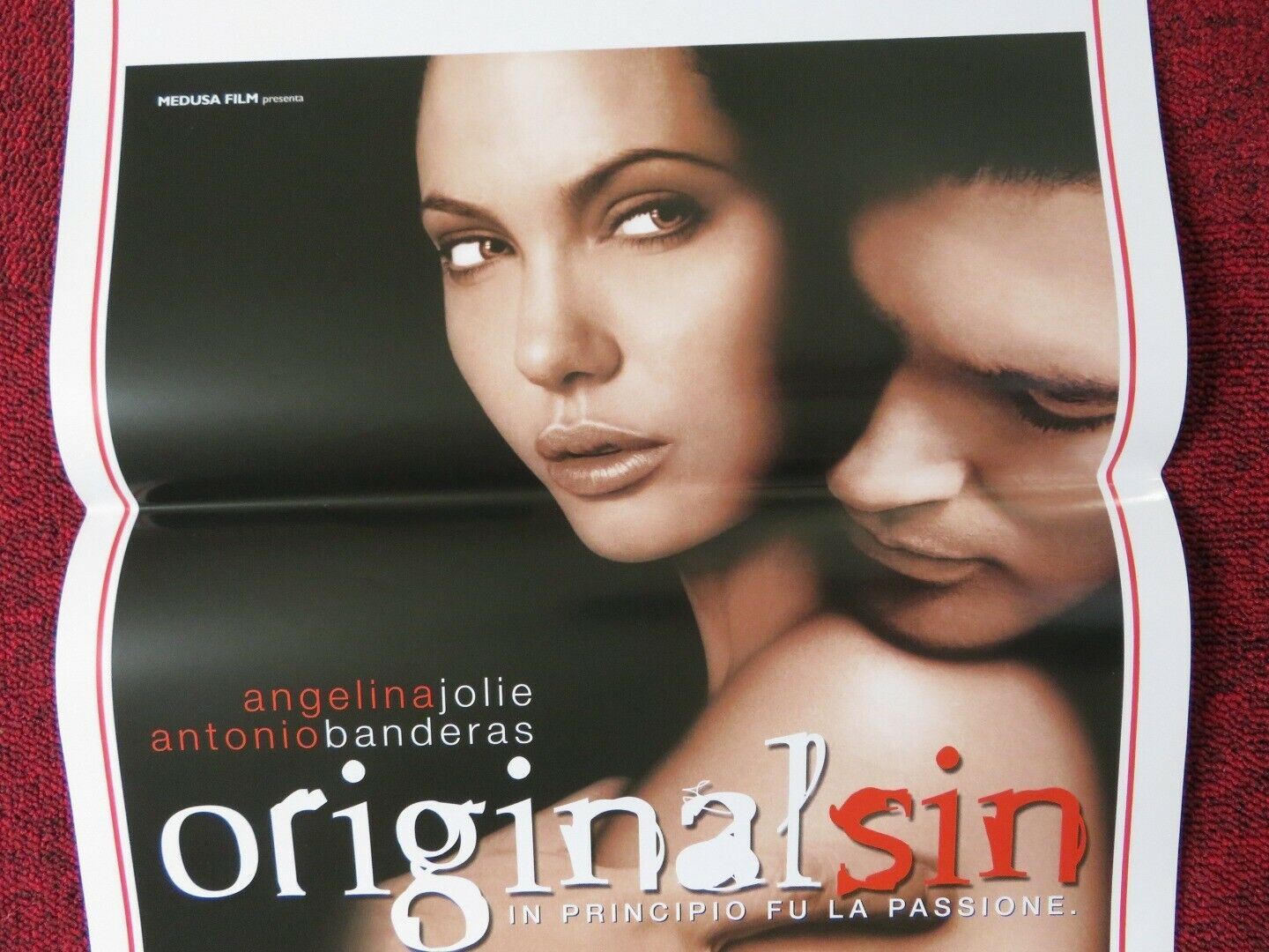 ORIGINAL SIN ITALIAN LOCANDINA (27.5"x13") POSTER ANGELINA JOLIE 2001 Movie posters