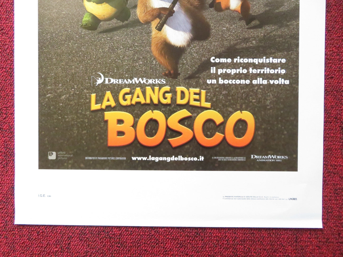 OVER THE HEDGE ITALIAN LOCANDINA POSTER BRUCE WILLIS STEVE CARELL 2006 Rendezvous Cinema Movie posters