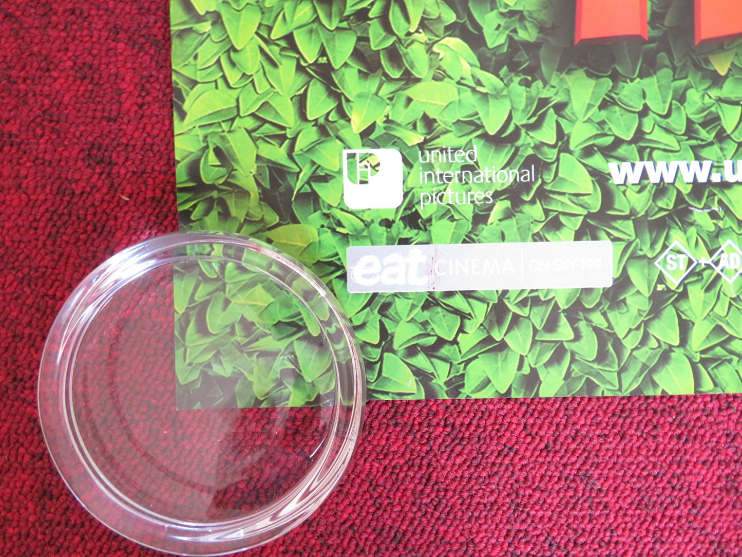 OVER THE HEDGE UK QUAD (30"x 40") ROLLED POSTER BRUCE WILLIS STEVE CARELL 2006 Rendezvous Cinema Movie posters