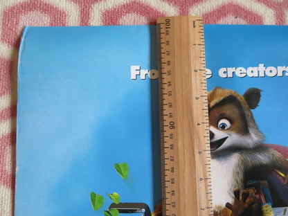 OVER THE HEDGE US ONE SHEET ROLLED POSTER BRUCE WILLIS NICK NOLTE 2006 - Rendezvous Cinema