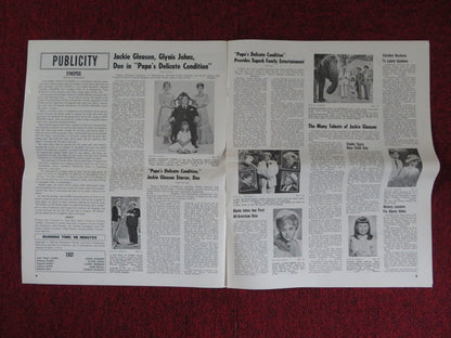 PAPA'S DELICATE CONDITION UNCUT PARAMOUNT FOLDED PRESS BOOK JACKIE GLEESON 1963 Rendezvous Cinema Movie posters