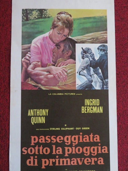 PASSEGGIATA SOTTO LA PIOGGIA DI PRIMA ITALIAN LOCANDINA (27.5"x13") POSTER '70 Movie posters