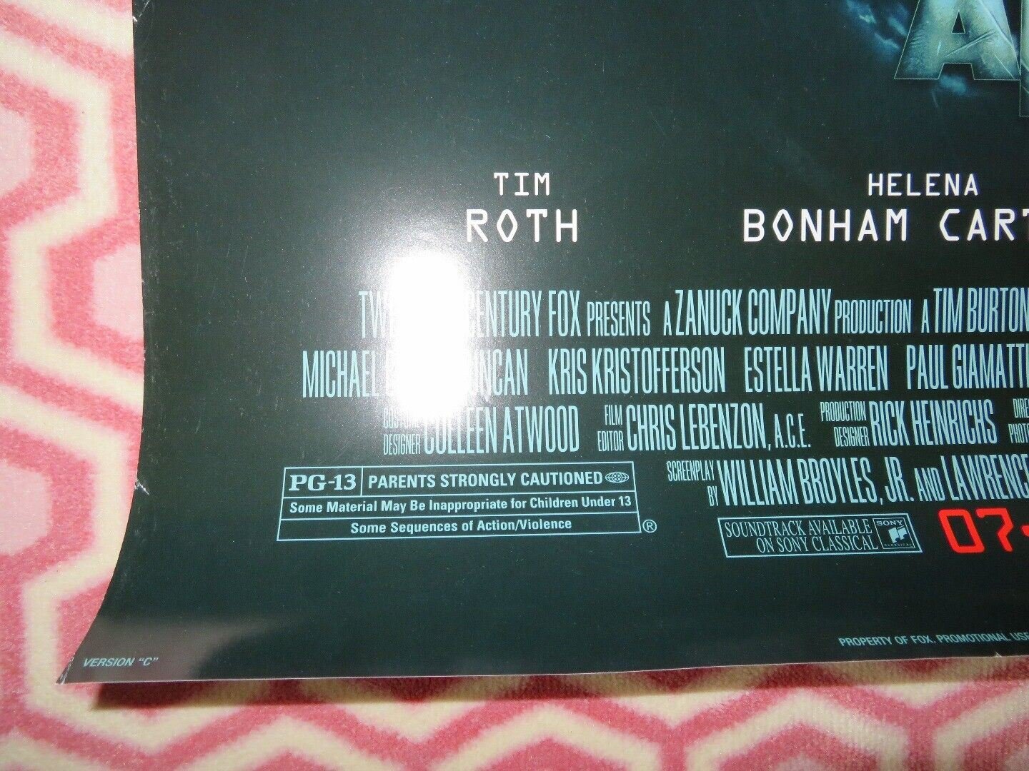 PLANET OF THE APES VERSION C US ONE SHEET ROLLED POSTER MARK WAHLBERG 2001 - Rendezvous Cinema