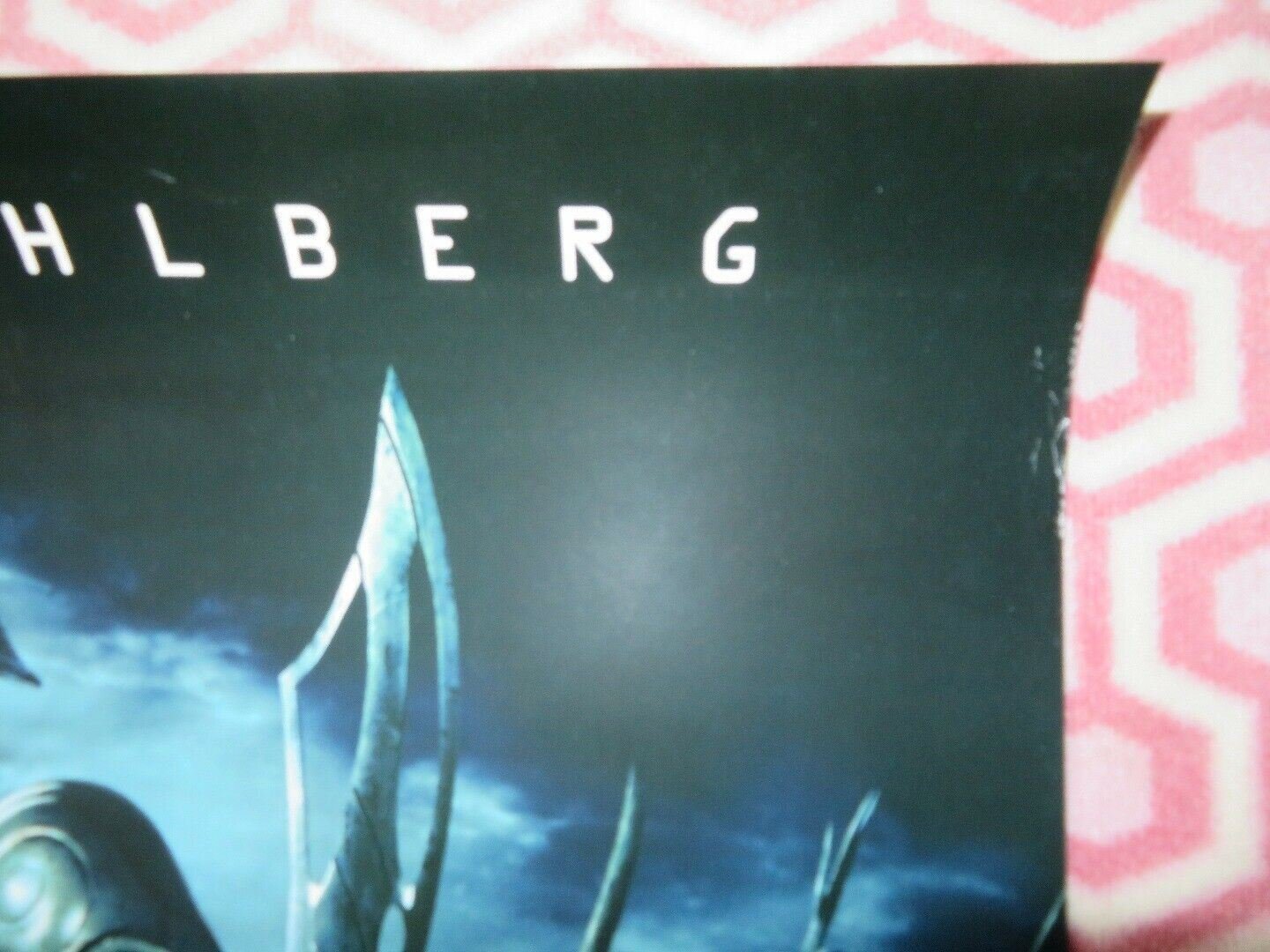 PLANET OF THE APES VERSION C US ONE SHEET ROLLED POSTER MARK WAHLBERG 2001 - Rendezvous Cinema