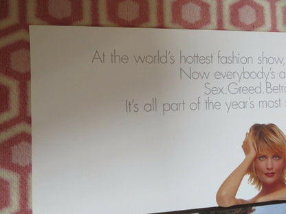 READY TO WEAR / PRET - A - PORTER US ONE SHEET ROLLED POSTER KIM BASINGER 1994 Movie posters