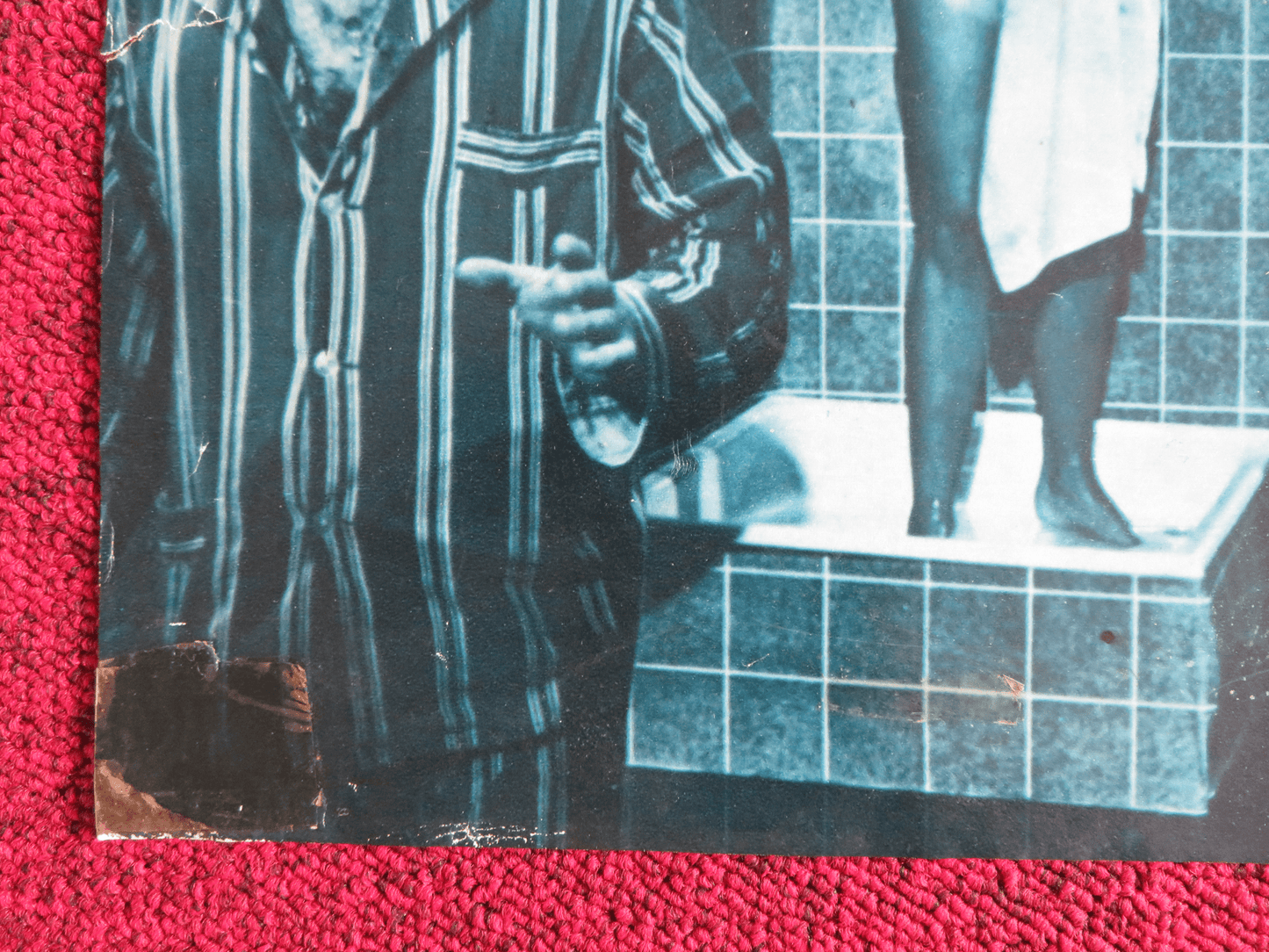 REPORTAGE DI GIOVANI MODELLE IN UN ATELIER SVEDESE ITALIAN FOTOBUSTA POSTER 1970 Rendezvous Cinema Movie posters