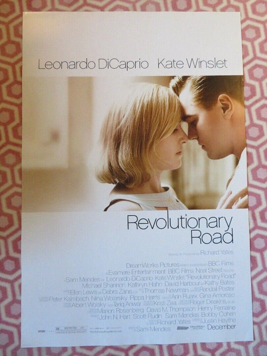 REVOLUTIONARY ROAD US ONE SHEET ROLLED POSTER WINSLET DICAPRIO 2008 Movie posters