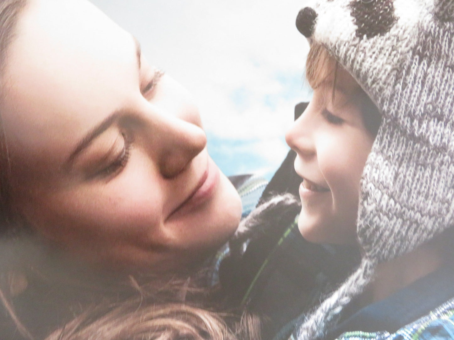 ROOM US ONE SHEET ROLLED POSTER BRIE LARSON JACOB TREMBLAY 2015 Rendezvous Cinema Movie posters