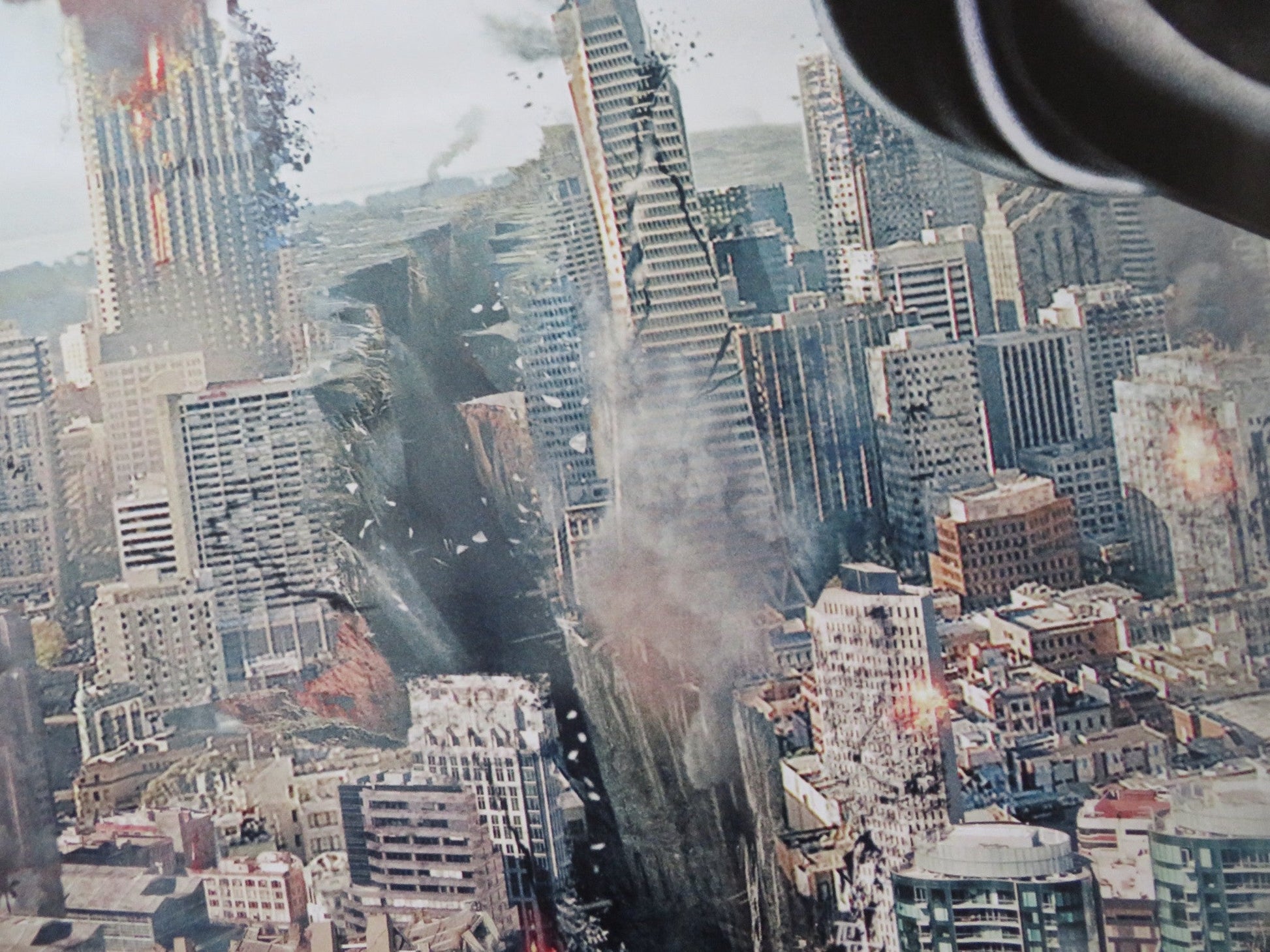 SAN ANDREAS UK QUAD (30"x 40") ROLLED POSTER DWAYNE JOHNSON CARLA GUGINO 2015 Rendezvous Cinema Movie posters