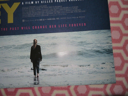 SARAH'S KEY/ ELLE S'APPELAITE SARAH QUAD (30"x 40") ROLLED POSTER KRISTIN SCOTT Movie posters