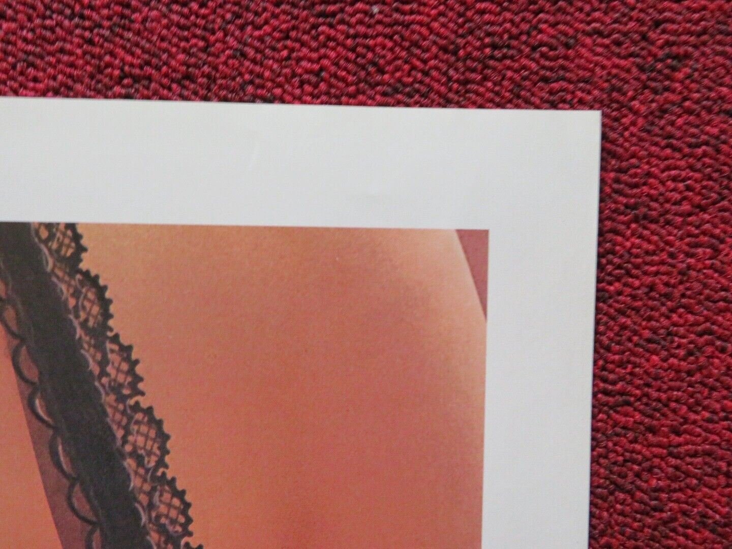 SCANDALOUS FOLDED US ONE SHEET POSTER ROBERT HAYES RON TRAVIS 1984 Movie posters