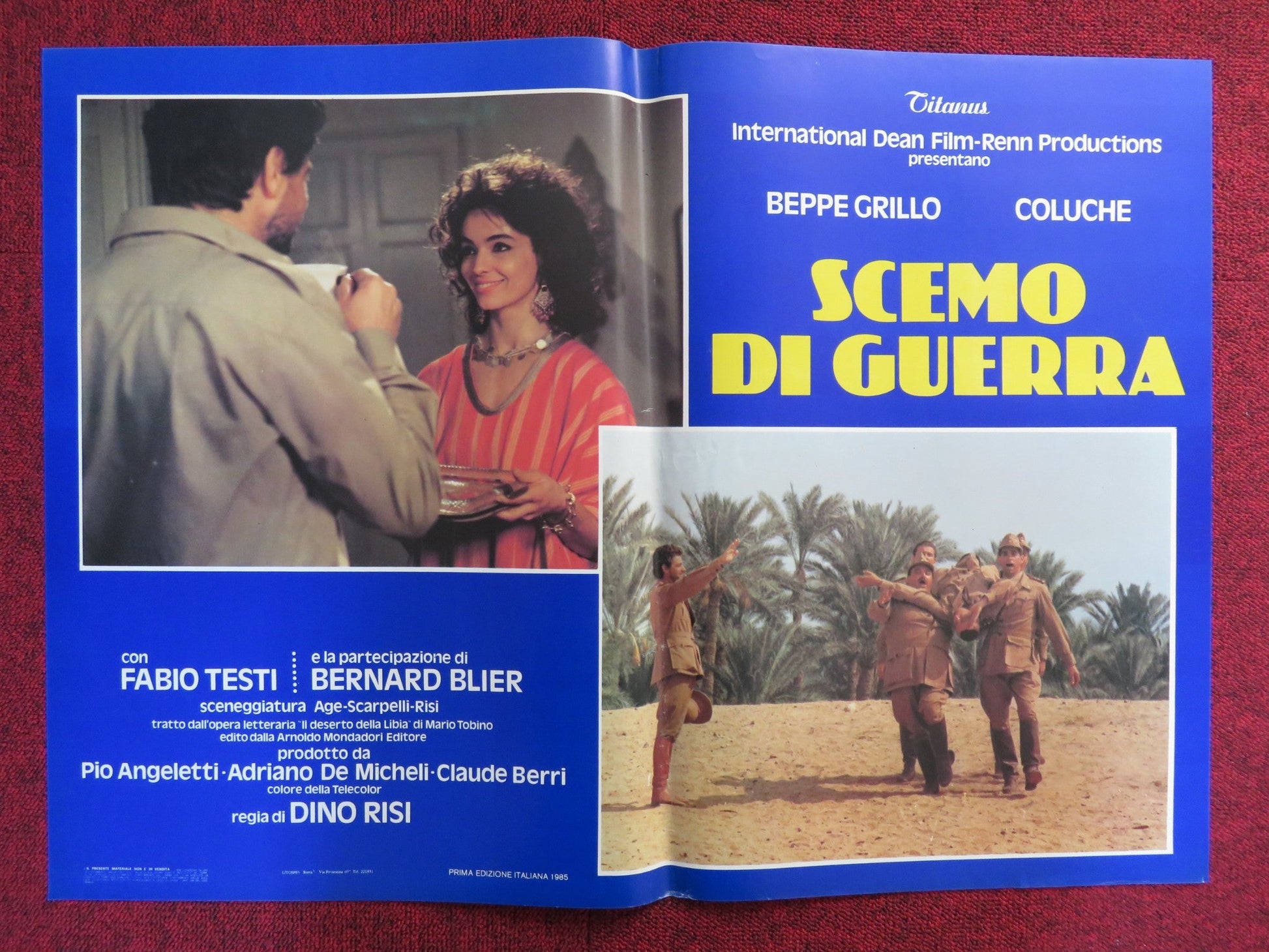 SCEMO DI GUERRA - E ITALIAN FOTOBUSTA POSTER BEPPE GRILLO COLUCHE 1985 Rendezvous Cinema Movie posters