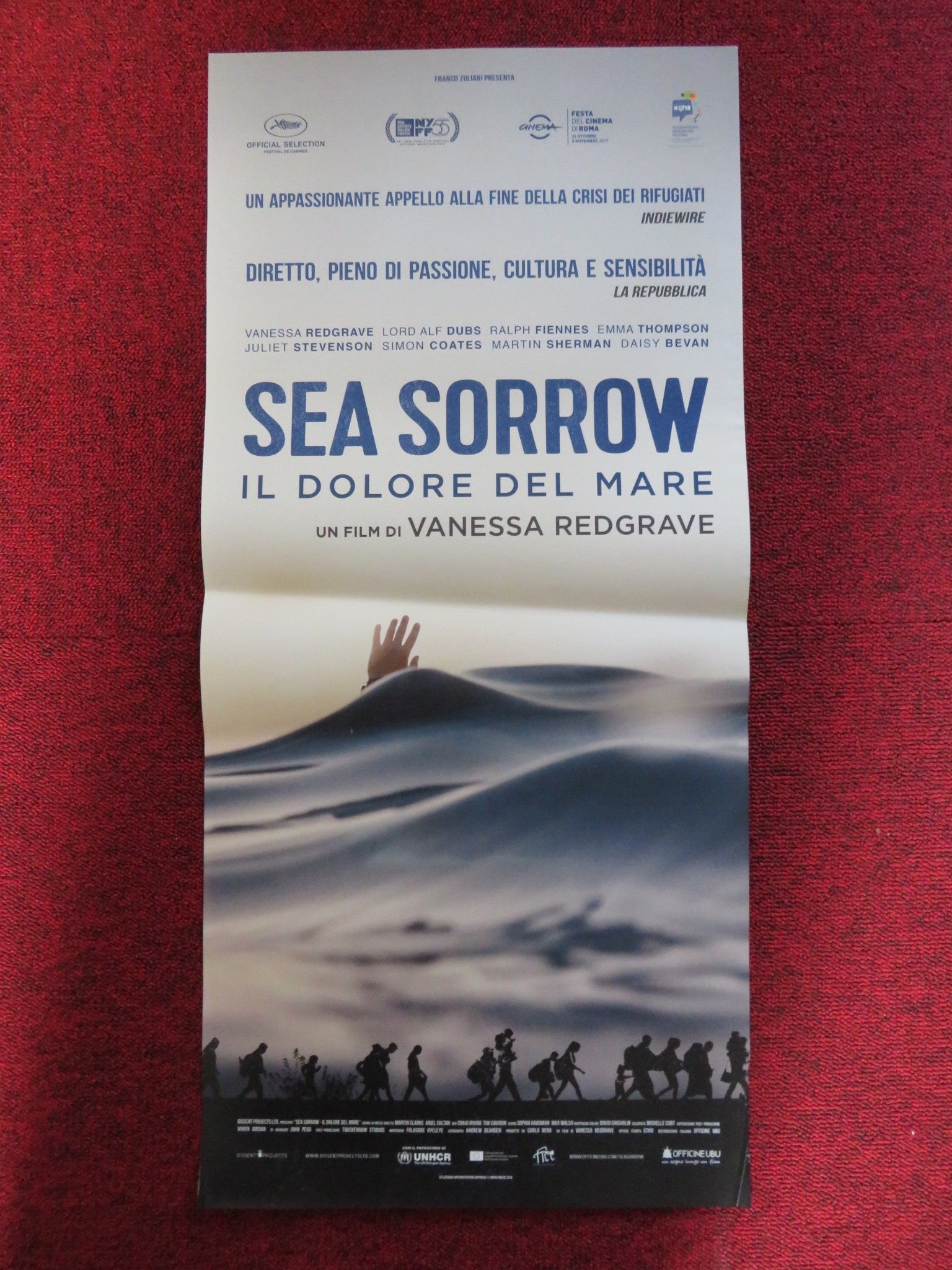 SEA SORROW ITALIAN LOCANDINA POSTER VANESSA REDGRAVE RALPH FIENNES 2017 Rendezvous Cinema Movie posters