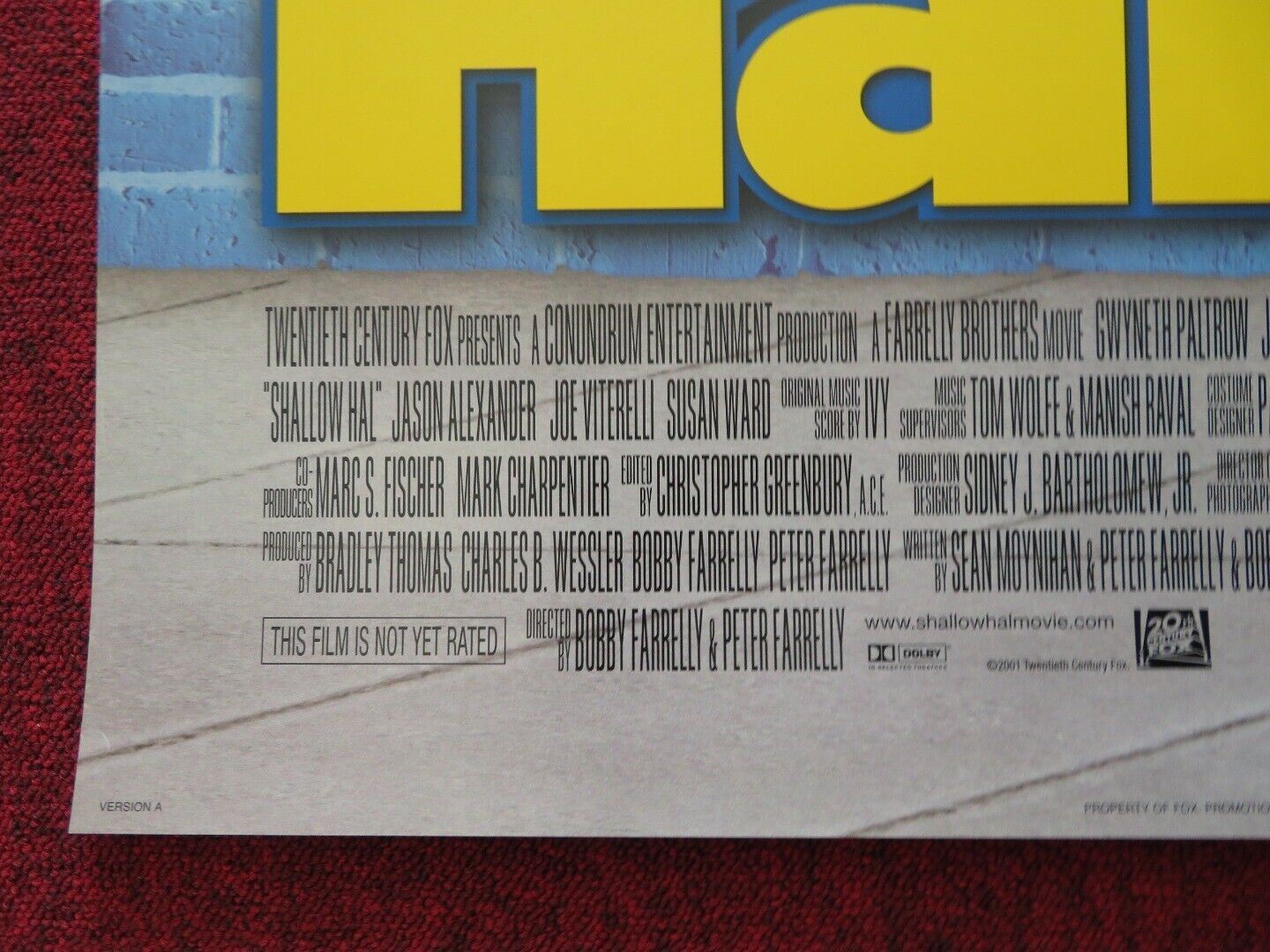 SHALLOW HALL - VERSION A US ONE SHEET ROLLED POSTER GWYNETH PALTROW 2001 Movie posters