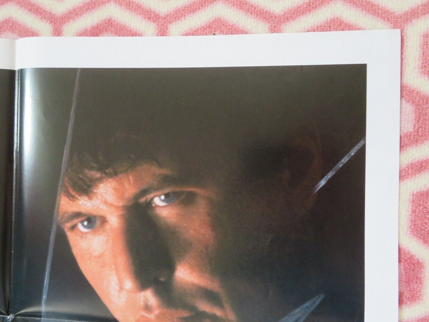 SHATERED US ONE SHEET POSTER TOM BERENGER BOB HOSKINS 1991 Movie posters