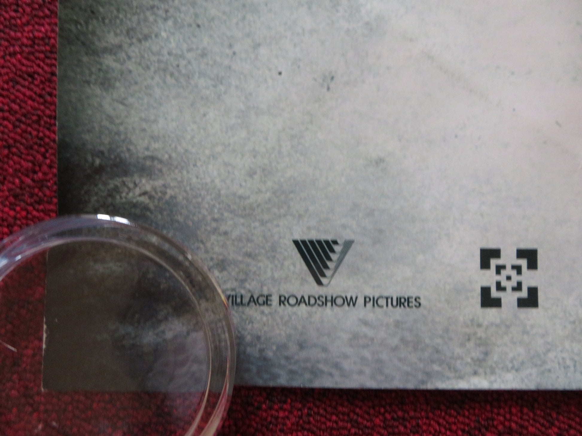 SHERLOCK HOLMES UK QUAD (30"x 40") ROLLED POSTER JUDE LAW ROBERT DOWNEY JR. 2009 Rendezvous Cinema Movie posters