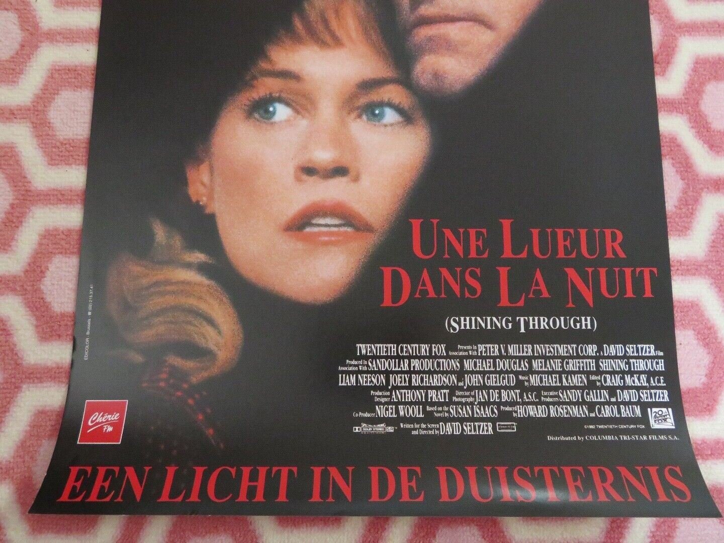 SHINING THROUGH / UNE LUEUR DANS LA NUIT BELGIUM (19"x 13")POSTER M. DOUGLAS '92 Movie posters