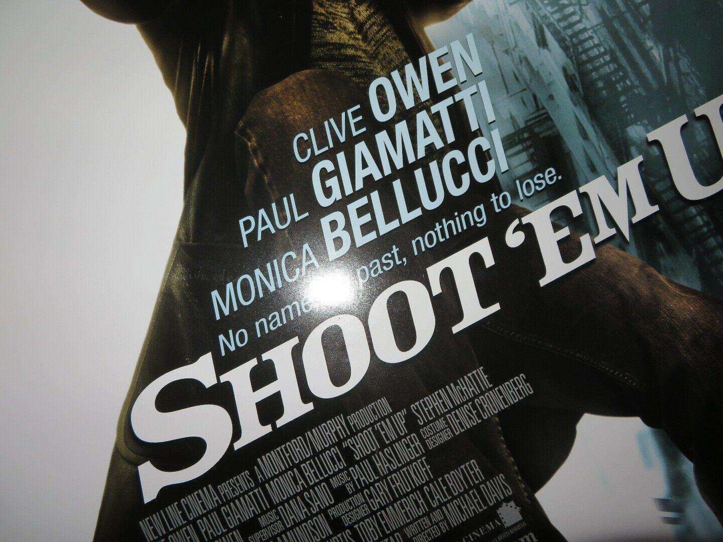 SHOOT EM' UP US ROLLED POSTER CLIVE OWEN PAUL GIAMATTI 2007 Movie posters