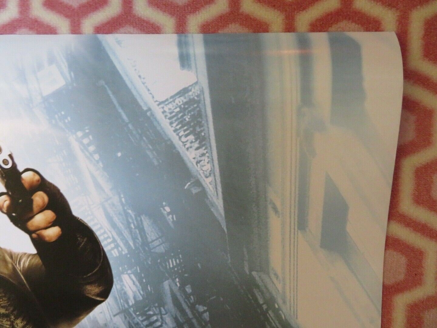 SHOOT EM' UP US ROLLED POSTER CLIVE OWEN PAUL GIAMATTI 2007 Movie posters