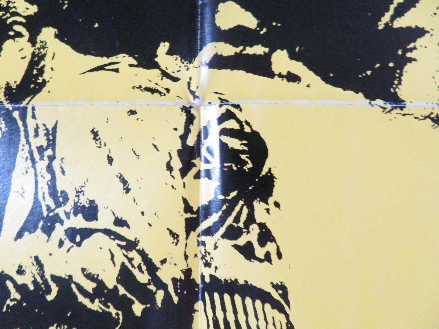 SHOOT FOLDED US ONE SHEET POSTER CLIFF ROBERTSON ERNEST BORGNINE 1976 Rendezvous Cinema Movie posters