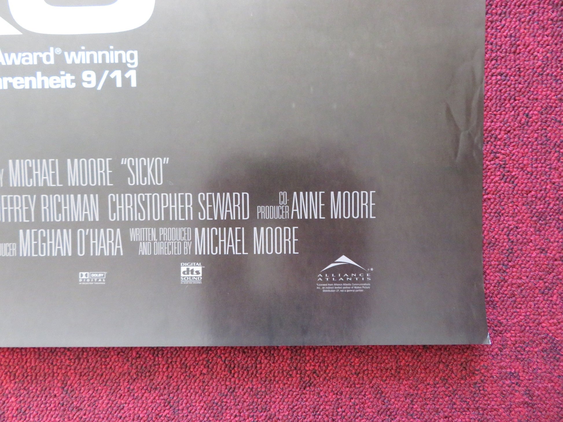 SICKO US ONE SHEET ROLLED POSTER MICHAEL MOORE TUCKER ALBRIZZI 2007 Rendezvous Cinema Movie posters