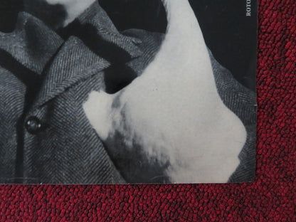 SITUATION HOPELESS - BUT NOT SERIOUS - D ITALIAN FOTOBUSTA POSTER GUINNESS 1965 Rendezvous Cinema Movie posters