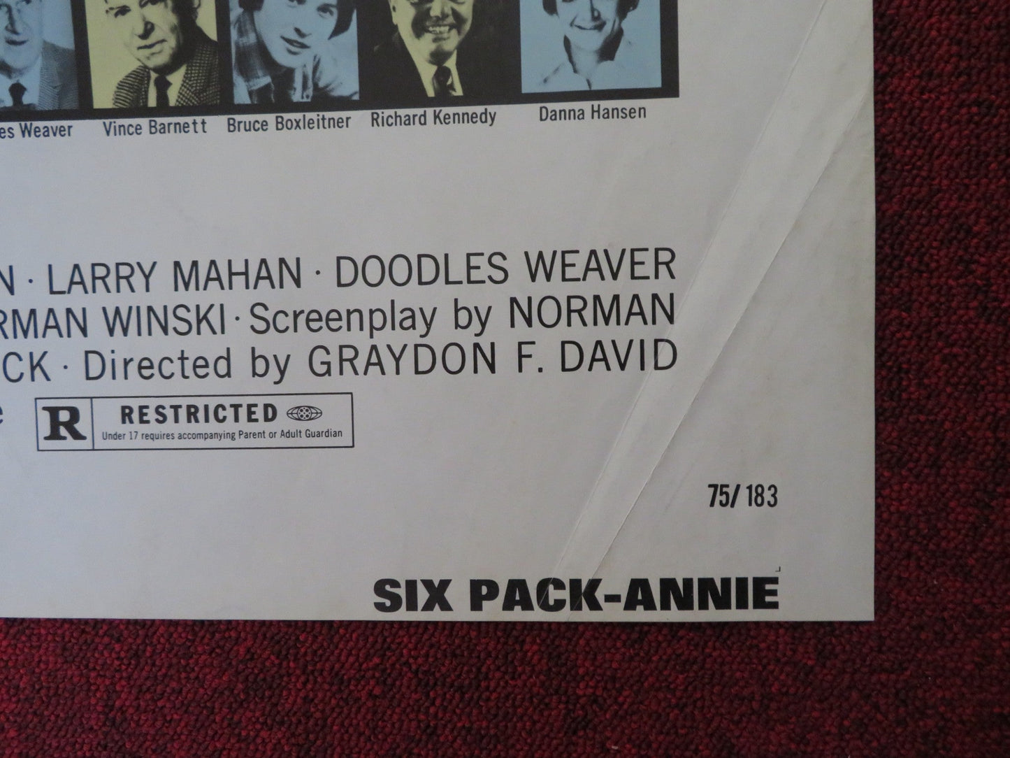 SIX PACK ANNIE FOLDED US ONE SHEET POSTER LINDSAY BLOOM JOE HIGGINS 1975 Rendezvous Cinema Movie posters