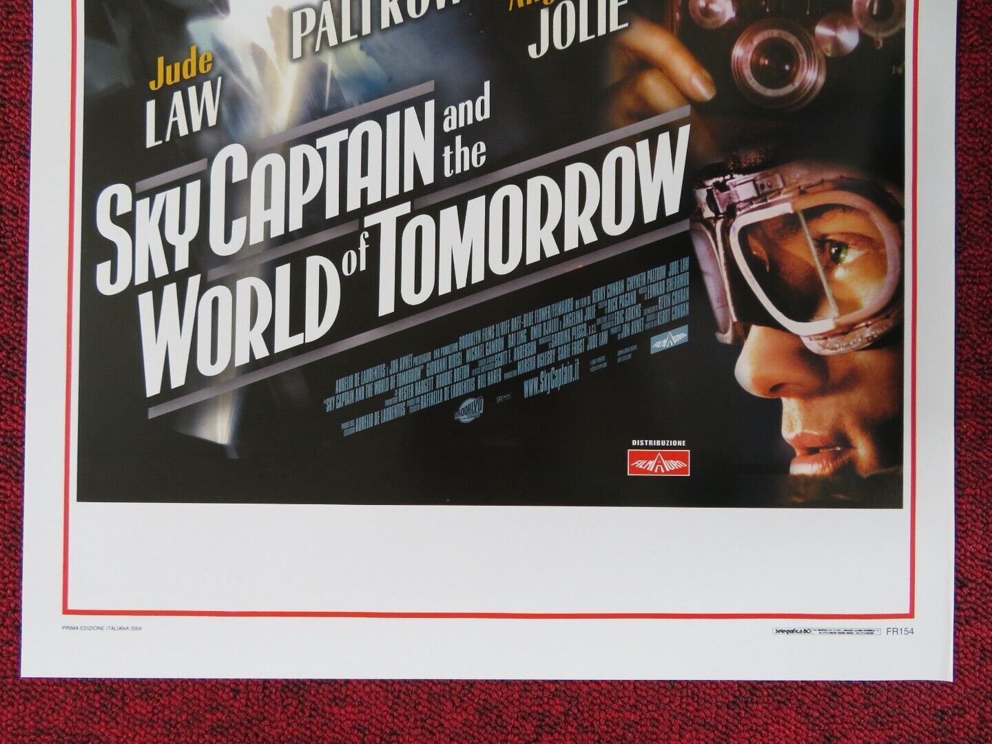 SKY CAPTAIN AND THE WORLD OF TOMORROW ITALIAN LOCANDINA (27.5"x13") POSTER 2004 Movie posters