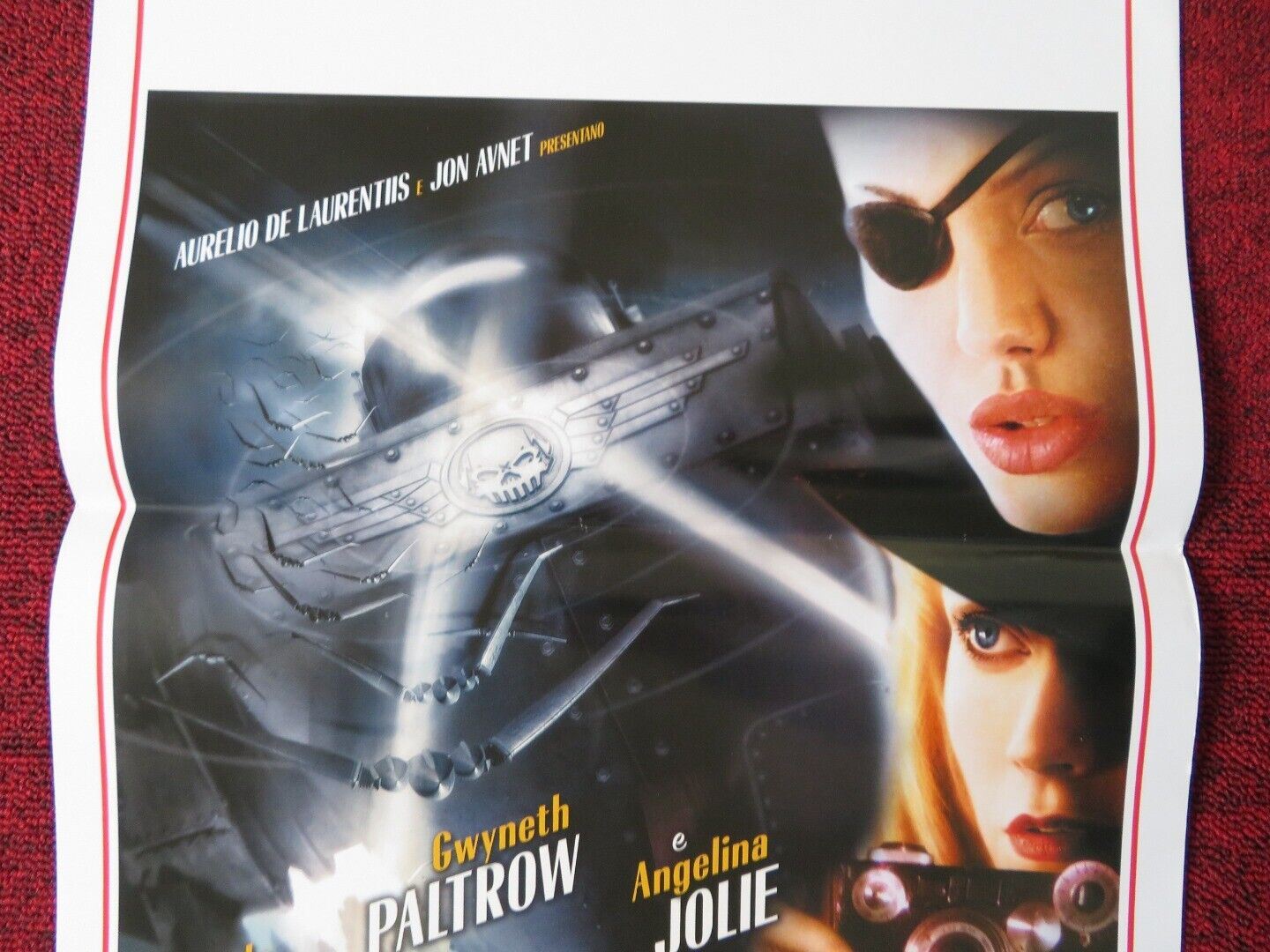 SKY CAPTAIN AND THE WORLD OF TOMORROW ITALIAN LOCANDINA (27.5"x13") POSTER 2004 Movie posters