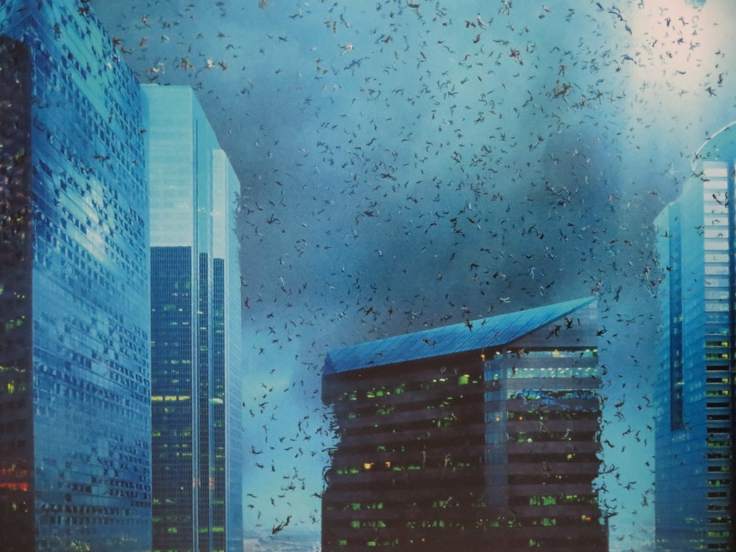 SKYLINE - A US ONE SHEET ROLLED POSTER ERIC BALFOUR SCOTTIE THOMPSON 2010 Rendezvous Cinema Movie posters