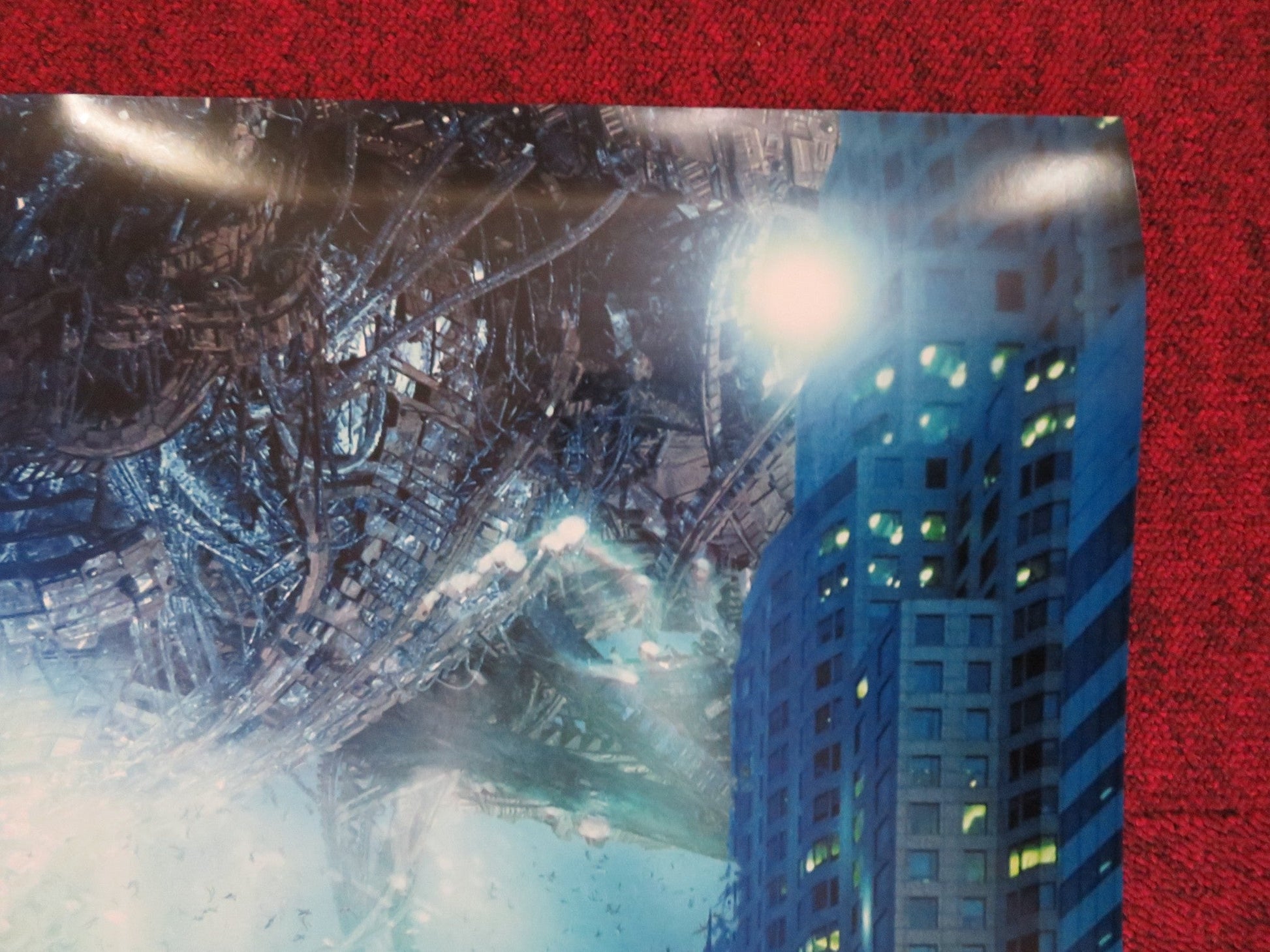 SKYLINE - A US ONE SHEET ROLLED POSTER ERIC BALFOUR SCOTTIE THOMPSON 2010 Rendezvous Cinema Movie posters