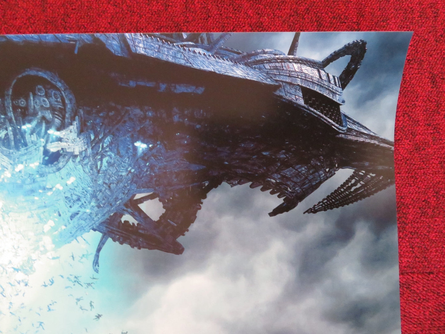 SKYLINE - B US ONE SHEET ROLLED POSTER ERIC BALFOUR SCOTTIE THOMPSON 2010 Rendezvous Cinema Movie posters