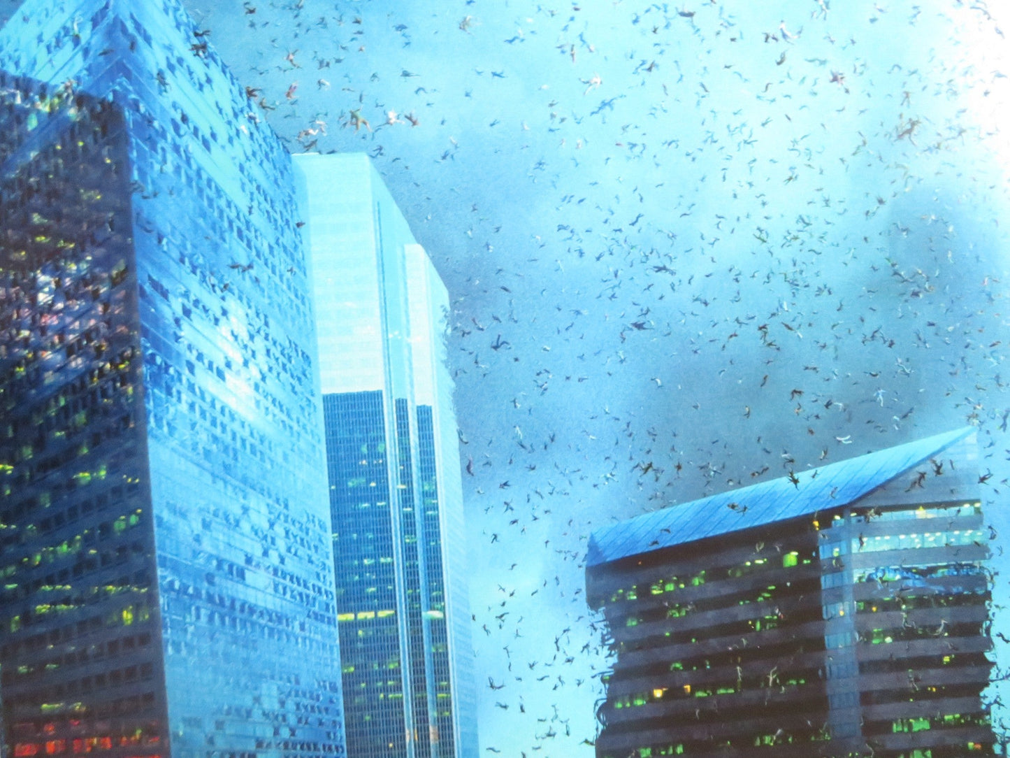 SKYLINE - C US ONE SHEET ROLLED POSTER ERIC BALFOUR SCOTTIE THOMPSON 2010 Rendezvous Cinema Movie posters