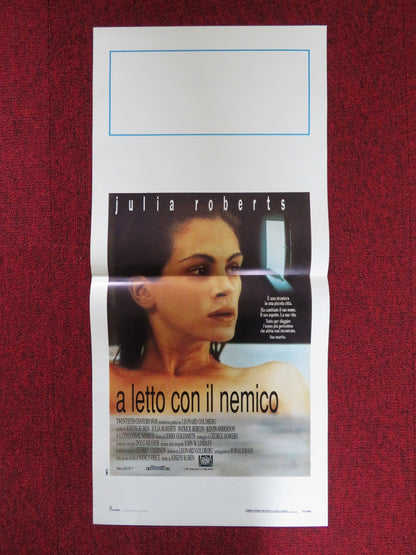 SLEEPING WITH THE ENEMY ITALIAN LOCANDINA POSTER JULIA ROBERTS P. BERGIN 1991 Rendezvous Cinema Movie posters