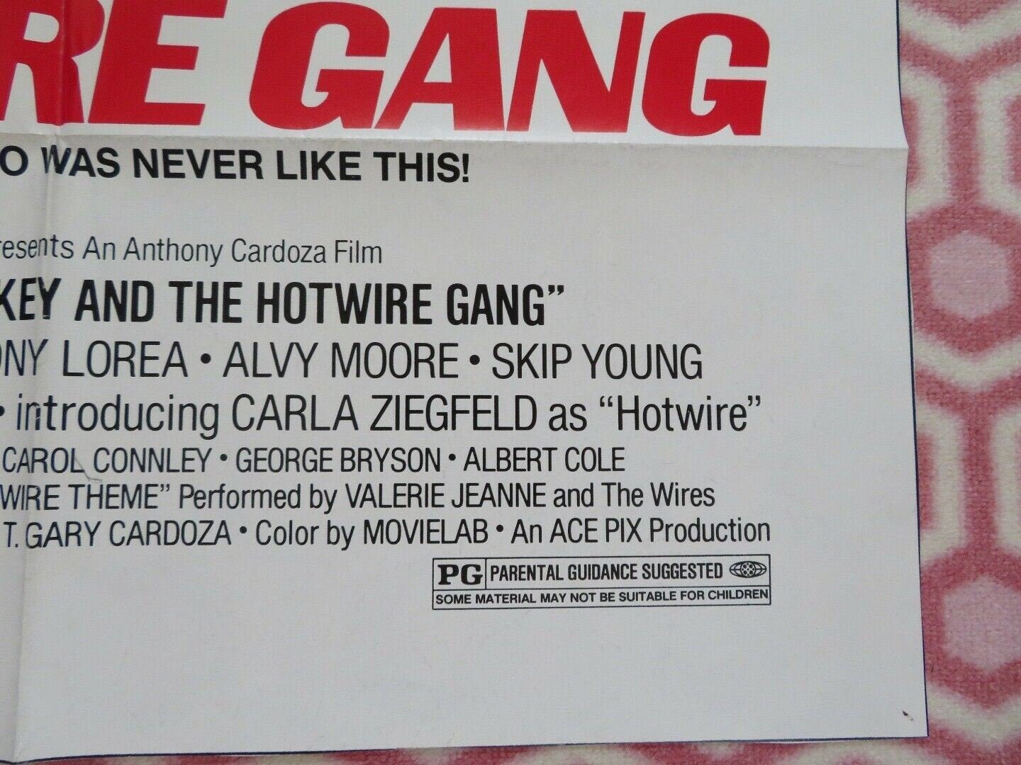 SMOKEY AND THE HOTWIRE GANG 38"x24.53" FOLDED US ONE SHEET POSTER 1979 - Rendezvous Cinema
