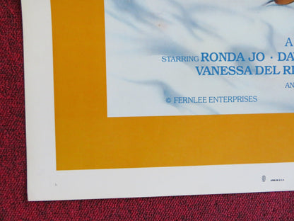 SNOW HONEYS US TRI FOLDED ONE SHEET ROLLED POSTER KANDI BARBOUR J. BAXTER 1982 Rendezvous Cinema Movie posters